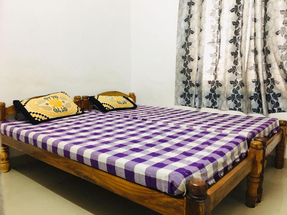 Golden Beach Home Stay Alappuzha Экстерьер фото