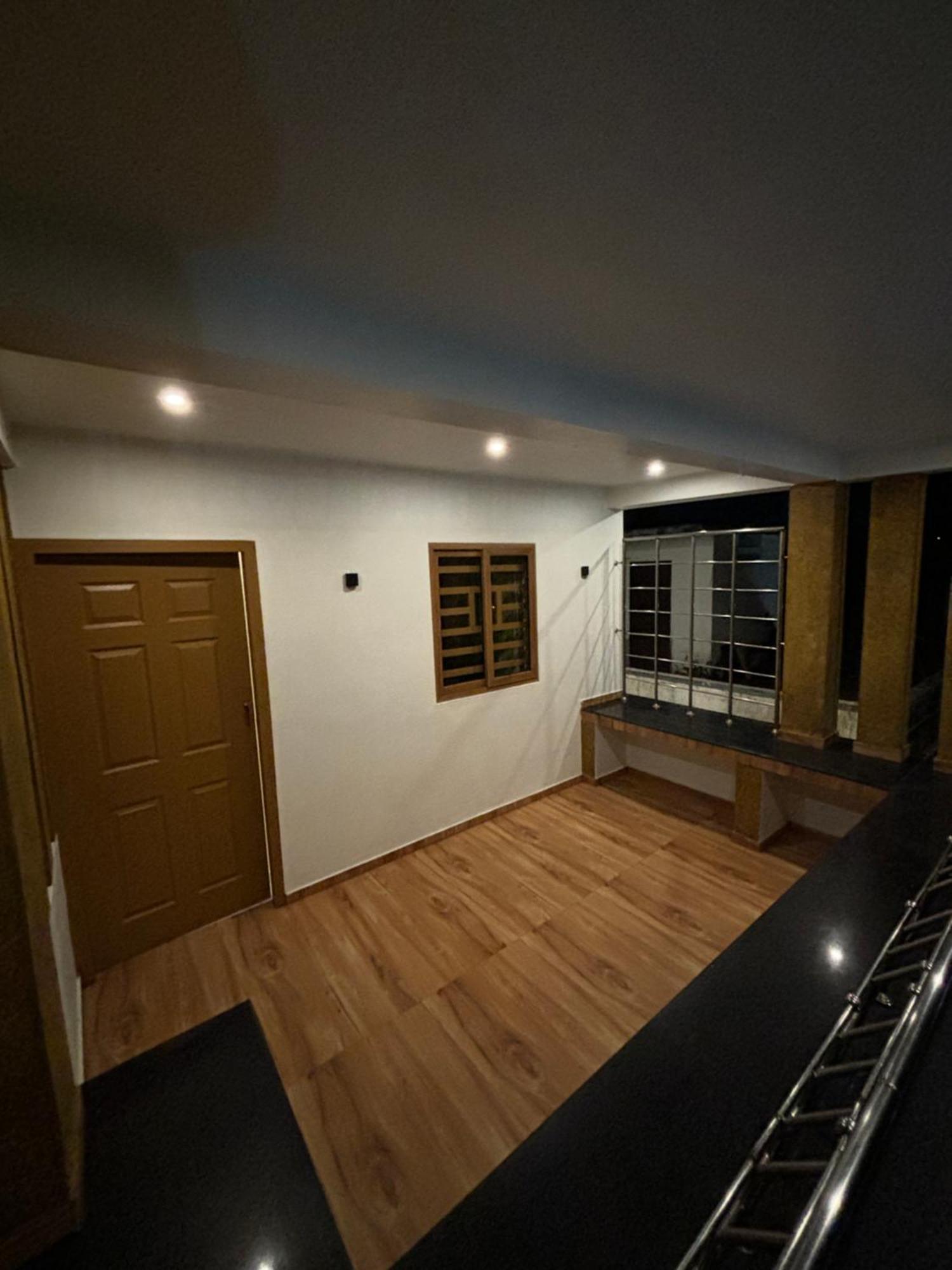 Golden Beach Home Stay Alappuzha Экстерьер фото