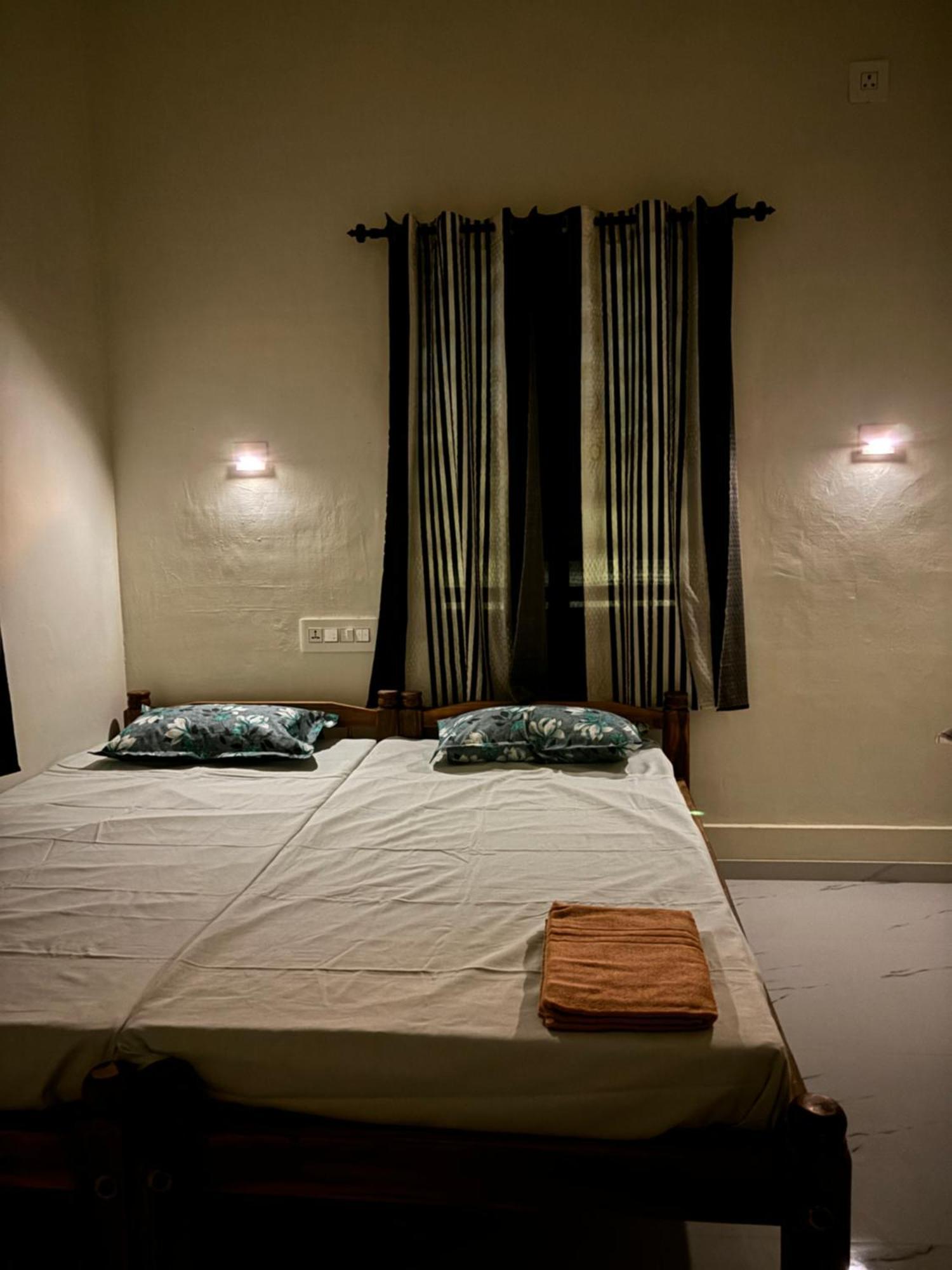 Golden Beach Home Stay Alappuzha Экстерьер фото