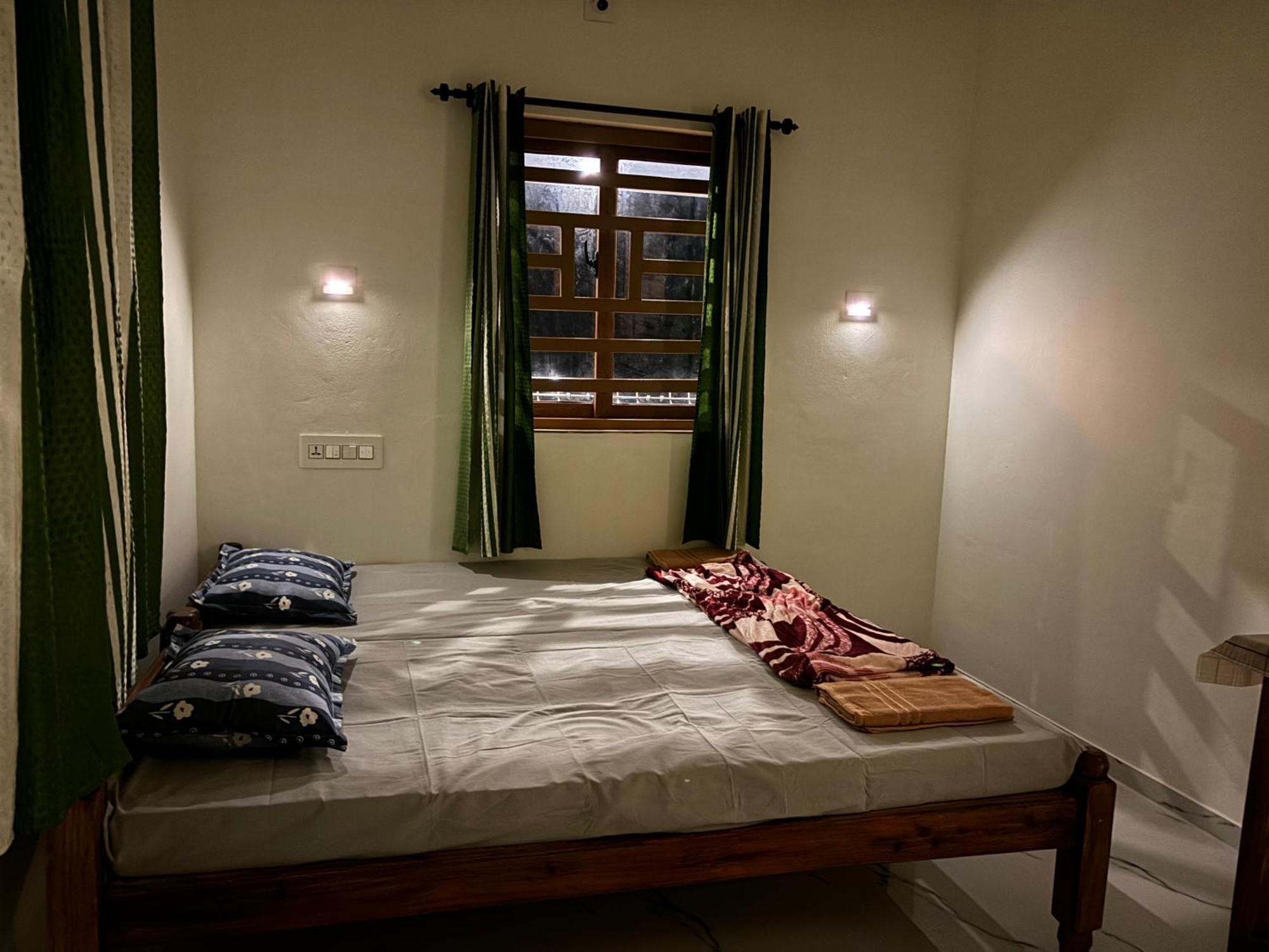 Golden Beach Home Stay Alappuzha Экстерьер фото