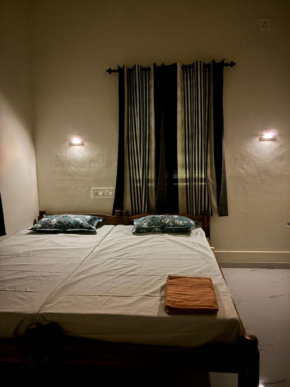 Golden Beach Home Stay Alappuzha Экстерьер фото