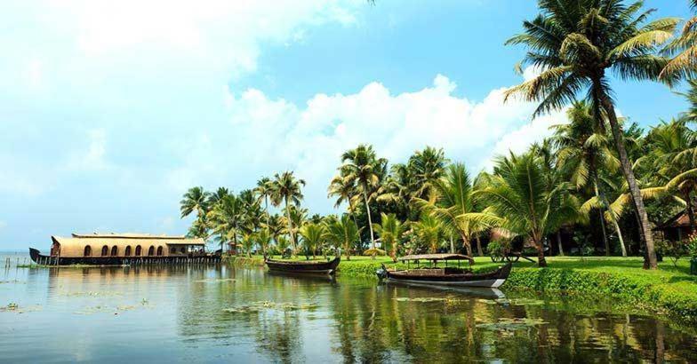 Golden Beach Home Stay Alappuzha Экстерьер фото