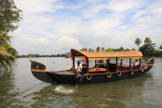 Golden Beach Home Stay Alappuzha Экстерьер фото
